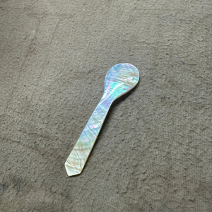 Cuchara de perlas Cucharas de nácar al por mayor para servir caviar Vajilla de gama alta del proveedor de Vietnam - Product Image 5