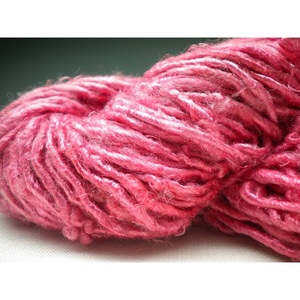 Fil 100% Viscose Filé à la Main LSBY 018 pour Tricot, Crochet et Tissage - Fibre Teinte Naturellement - Product Image 1