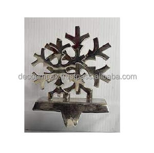 Décoration de Noël Flocons de neige en métal pailleté "" Ornements de flocon de neige en métal" - Product Image 6