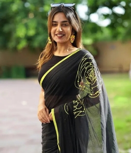 Sari Tradicional KV para Mujer, de Algodón y Lino, Negro Estampado, de Secado Rápido, para Otoño, con Blusa Sin Coser - Product Image 1