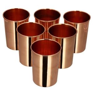 Gobelet en cuivre martelé avec corps arrondi, large ouverture et bord lisse pour le service de l'eau, des jus, des cocktails et des boissons - Product Image 2