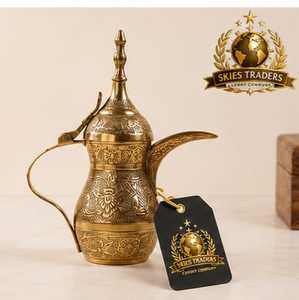 Cafetera Árabe Dallah Chapada en Oro, Decorada, Tradicional, Islámica, para Servir Bebidas Calientes, Ideal para Hospitalidad - Product Image 3