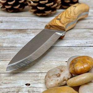 Couteau de brousse en acier carbone à lame pleine, avec manche en bois d'olivier/noyer et étui en cuir - Product Image 3