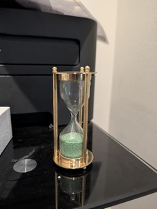 Mini Reloj de Arena de Latón, Reloj de Mesa Decorativo Vintage, Reloj de Oficina Clásico, Decoración de Mesa, Reloj de Meditación, Regalo de Latón Antiguo - Product Image 4