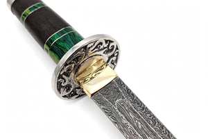 Cuchillo de hoja fija artesanal de acero de Damasco estilo japonés, herramienta de exhibición con guardacuchillo de latón y mango de madera de resina verde, DIY OEM - Product Image 6