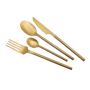 Services de couverts en acier inoxydable ton chaud, hauteur de table, pour fêtes – Écologiques, personnalisables, qualité supérieure, rehaussent l'harmonie de la table - Product Image 3