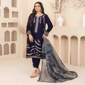 Trajes de terciopelo de 3 piezas de diseñador, venta al por mayor, marca Original Heavy Maxi para ropa de fiesta, ropa india y pakistaní, marca Tawakkal - Product Image 2