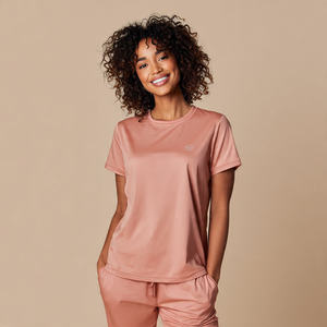 T-shirt de base unisexe à manches longues en tissu tricoté respirant et confortable pour le personnel médical en milieu hospitalier - Product Image 3