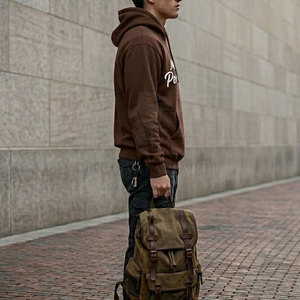 Nueva llegada: Sudaderas con capucha de algodón mezclado con estampado puff para hombre y mujer, diseño con bolsillo. - Product Image 3