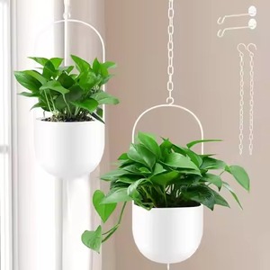 Ensemble de 3 pots suspendus modernes en métal blanc avec barre noire pour usage intérieur/extérieur, design minimaliste, finition thermolaquée - Product Image 5