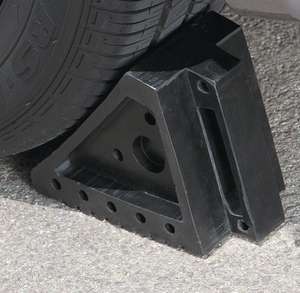 Muestra Disponible: Nuevo y Duradero Tope de Rueda de Goma Sólida para Carretillas y Carros de Jardín, Capacidad de 500 LBS, Ideal para Estacionamiento Ligero. - Product Image 5