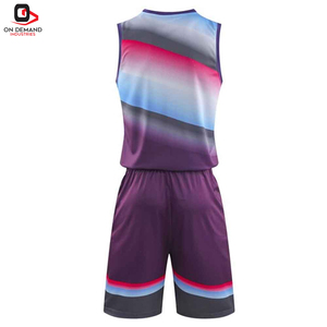 Service OEM en gros : Maillots et shorts de basketball respirants avec logo d'équipe personnalisable et qualité supérieure pour les équipes scolaires - Product Image 3