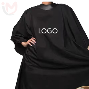 ผ้าคลุมตัดผมแบบมีโลโก้สั่งทำได้ ระบายอากาศได้ดี ไม่ติดเส้นผม กันน้ำ ผลิตจากโพลีเอสเตอร์ สำหรับช่างทำผม - Product Image 4