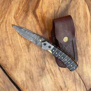 Cuchillo Plegable de Acero Damasco Hecho a Mano de Grado Industrial con Mango de Madera y Bolster, Punta Caída, para Caza y Actividades al Aire Libre, Venta al por Mayor - Product Image 6