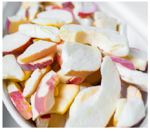 แอปเปิ้ลอบแห้งแบบแช่เยือกแข็ง (FD) ออร์แกนิก ปลอดจีเอ็มโอ และแอปเปิ้ลทั่วไป หั่นเป็นชิ้น บรรจุภัณฑ์สุญญากาศ ซื้อจำนวนมากจากอินเดีย อายุการเก็บรักษา 18 เดือน - Product Image 1