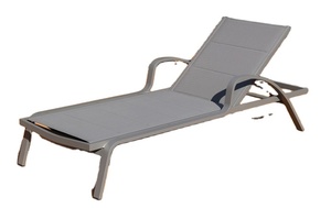 Chaise longue de <span class=keywords><strong>piscine</strong></span> moderne en aluminium de qualité supérieure avec accoudoirs, meubles d'extérieur confortables et durables pour jardin, salle à manger, hôtels - Product Image 2