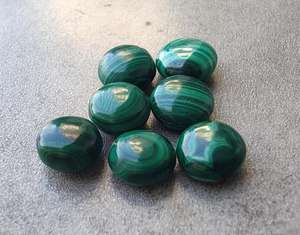 Malachite Naturelle de Qualité, Forme Ronde, Cabochon Briolette Calibré, Vente en Gros, Pierre Précieuse Non Montée pour Bijoux - Product Image 3