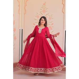 Ensemble de créateur pour femmes Belle robe et Dupatta pour la fête - Product Image 6