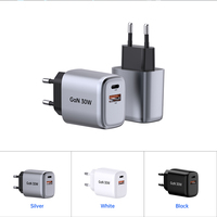 Los productos más vendidos Cargador Gan móvil 30W Pd Cargador USB de doble puerto Tipo C Adaptador de cargador portátil personalizado rápido al por mayor