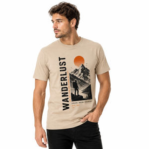 Camiseta de Manga Corta Beige para Hombre Wanderlust, Cuello Redondo, Corte Regular, Algodón Jersey, Estampado Digital Sublimado con Diseño de Montaña - Product Image 2