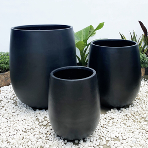 Ensemble de jardinières minimalistes classiques américaines en polystone marron pour plantes vertes d'extérieur - Product Image 3