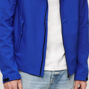 Veste Softshell Homme Personnalisée Légère et de Haute Qualité pour le Sport en Plein Air, Vente en Gros OEM avec Logo Personnalisé - Product Image 6