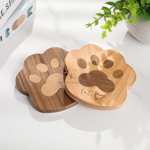 Juego de Posavasos de Madera con Forma de Huella de Pata, Posavasos Personalizados para Mascotas, Posavasos con Forma de Animal, Posavasos de Madera Natural para Café, Decoración del Hogar - Product Image 1