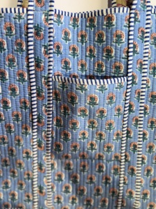 Bolsa de Mano de Algodón con Estampado Floral Azul, Diseño de Paneles, Parte Superior Abierta, para Todas las Temporadas, Estilo Bohemio - Product Image 4