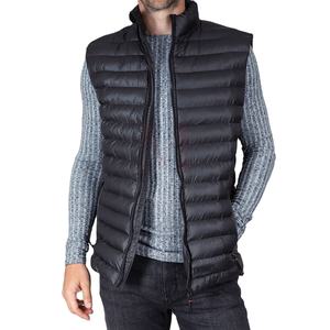 Chaleco acolchado de poliéster de alta calidad para hombre, recién llegado, Top de invierno con cierre de cremallera, decoración de logotipo, transpirable, MOQ bajo a la venta - Product Image 1
