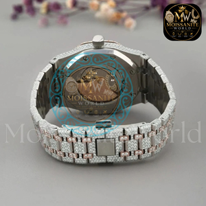 นาฬิกาข้อมือผู้ชายหรูหราทันสมัย ตัวเรือนสแตนเลสสตีลสีโรสโกลด์ ประดับเพชร หน้าปัดควอตซ์ ขนาด 20 มม.  กระจกแซฟไฟร์ ขนาด 41 มม. กันน้ำได้ 10 บาร์ - Product Image 5