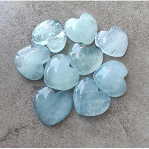 Pierre précieuse naturelle de qualité AAA, bleu aqua, taille cœur, cabochon laiteux, dos plat, calibrée, pour la fabrication de bijoux - Product Image 1