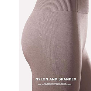 Conjuntos Deportivos para Mujer, Leggings Sin Costuras de Cintura Alta con Sujetador Deportivo Elástico Acolchado, Perfectos para Gimnasio y Yoga - Product Image 3
