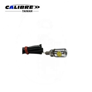 Plaque d'immatriculation de moto LED TAIWAN CALIBRE série R arrière avec boulon M6 chromé 13x17mm Garantie 1 an pour le remplacement - Product Image 4