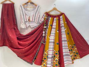 Ensemble traditionnel ethnique pour femmes, élégant Chaniya Choli en coton tissé à la main avec dupatta orné de miroirs - Product Image 6