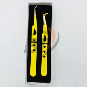 Pinzas Profesionales de Acero Inoxidable con Mango Dentado Dorado para Extensión de Pestañas, Marca Privada - Product Image 1