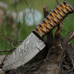 Cuchillo de punta caída hecho a mano de acero de Damasco con mango con patrón amarillo para caza. Cuchillos de acero de Damasco. - Product Image 3