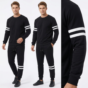 Conjunto de Sudadera Negra con Cuello Redondo y Rayas Blancas en las Mangas y Pantalones Deportivos para Mujer, Ropa Casual de Otoño, 100% Algodón Tejido - Product Image 1