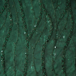 Tissu brodé vert avec paillettes métalliques pour vêtements de cérémonie pour femmes - Product Image 6