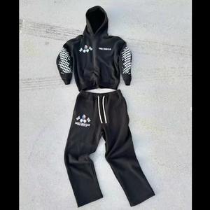 Ensemble sweat-shirt et pantalon de survêtement vintage streetwear avec broderie inversée personnalisée, fermeture éclair, effet délavé et usé - Product Image 2