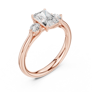 Bague de fiançailles en or rose avec trois diamants de laboratoire taille radiant, monture solitaire à bande simple, bijoux fins pour femme - Product Image 4