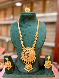 MOLL JEWELLERS - Conjunto de Collar y Pendientes de Lujo para Novia, con Zirconia Cúbica, Chapado en Oro de 24k, Diseño Floral, para Mujer - Product Image 5