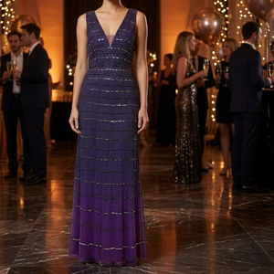 Robe midi à paillettes violettes |   Robe de soirée sans manches à col en V et coupe trapèze pour femme |   Robe élégante en maille pour occasions formelles, broderie de luxe - Product Image 4