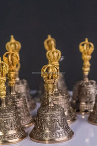 Campana Dorje Tibetana Tradicional de Bronce, Hecha a Mano, Ecológica, para Meditación, Oración y Rituales Budistas - Product Image 5
