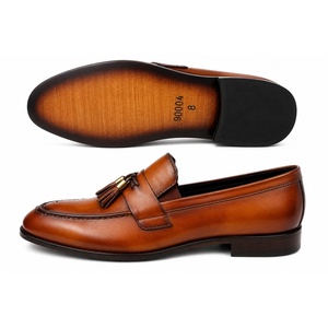Mocasines de Cuero Vacuno para Hombre, Tallas Grandes, Ligeros, Transpirables, Antideslizantes, con Borlas y Suela de Goma, de LEATHER STUDIO - Product Image 2