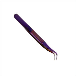 Pinzas para Pestañas de Acero Inoxidable con Punta Recta y Recubrimiento en Polvo Negro de Alta Calidad - Product Image 4