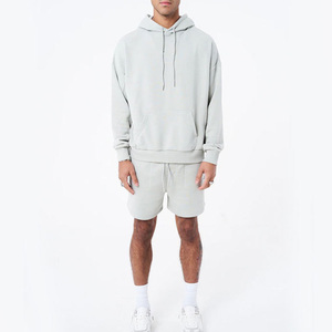 Conjuntos de 2 Piezas de Pantalones Cortos con Cordón y Sudadera con Bolsillo Delantero de Felpa Casual de Verano para Hombre con Logotipo Personalizado - Product Image 1