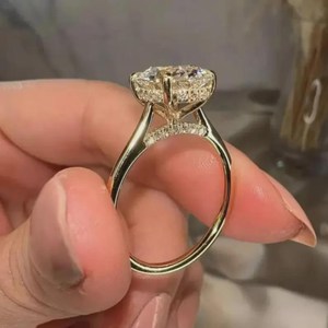 Bague de fiançailles en or massif 14 carats avec diamant de laboratoire ovale 3 carats et halo caché pour femme, cadeau d'anniversaire, bague de promesse - Product Image 2