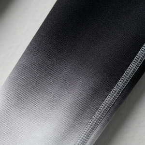 Mangas de Protección Solar para Hombre, Manga Larga, Degradado de Negro a Gris, Poliéster, UPF50+ - Product Image 6