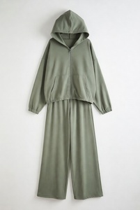 Conjunto Deportivo Moderno para Gimnasio, Ropa de Entrenamiento de Alto Rendimiento - Product Image 4