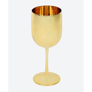 Verre à vin en métal de style minimaliste avec design en relief, finition dorée, élégant, en vente - Product Image 4